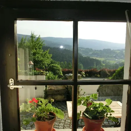 Cosy In Kollnburg With Garden Achslach