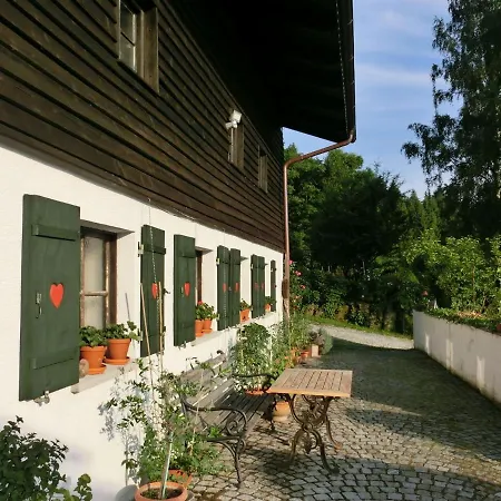 Cosy In Kollnburg With Garden Holiday home Achslach